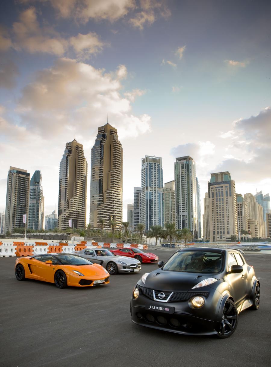  Nissan Juke-R Concept Dubai 2012 года  (фото 11 из 14)